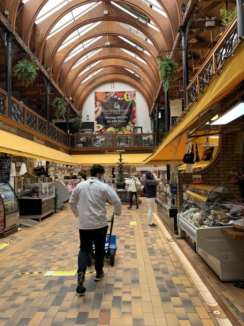 Cork: Guided Historical Walking Tour - Careys Lane and the Hugenot Cemetery