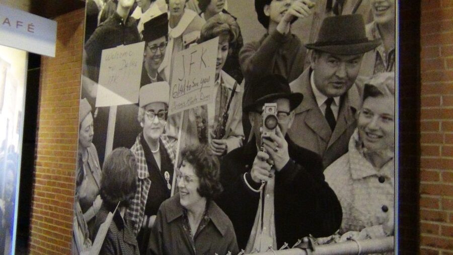 Dallas: JFK Assassination Highlights Walking Tour - Who should choose this tour