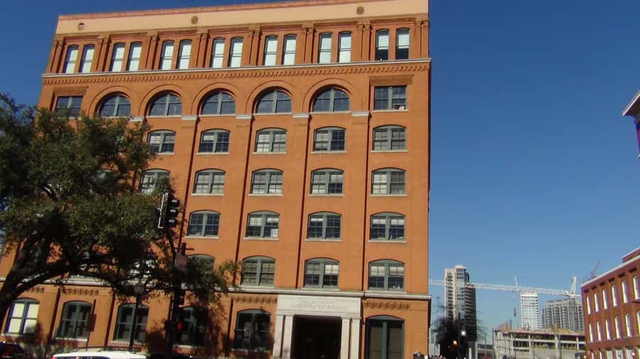 Dallas: JFK Assassination Highlights Walking Tour - Passing the Sixth Floor Museum