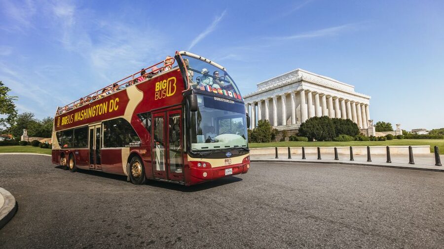 DC: Hop-On Hop-Off with 17 Stops plus Arlington Walking Tour - How much time you really need