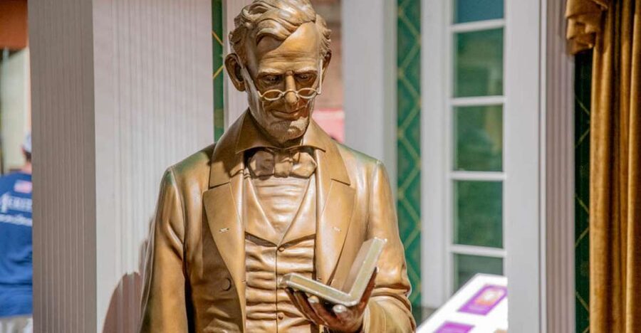 DC: Lincoln Assassination Tour with Ford's Theatre Entry - Key points to know before you book