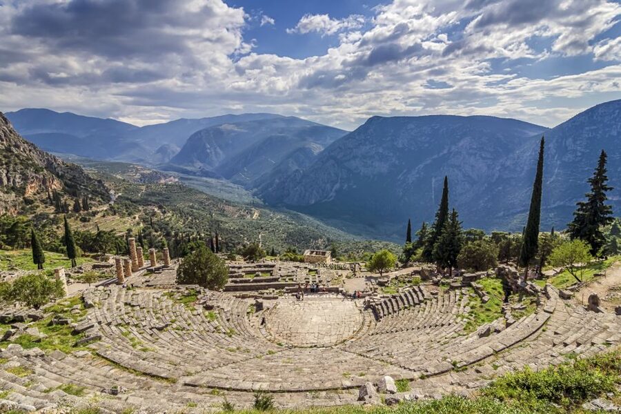 Delphi Guided Walking Tour and Admission Ticket - Walking through the Sanctuary of Apollo