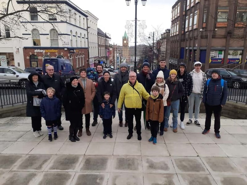 Derry: McCrossan’s Public Walking Tour of the Historic City - Starting at Foyleside and finding the guide