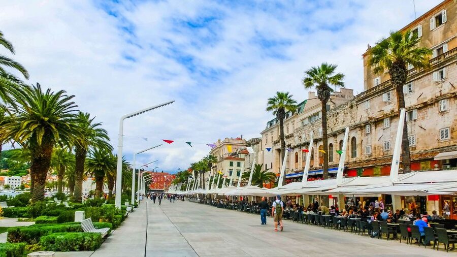 Discover The Old Town Split 1.5h walking Small group tour - St Doimus Cathedral and the former mausoleum