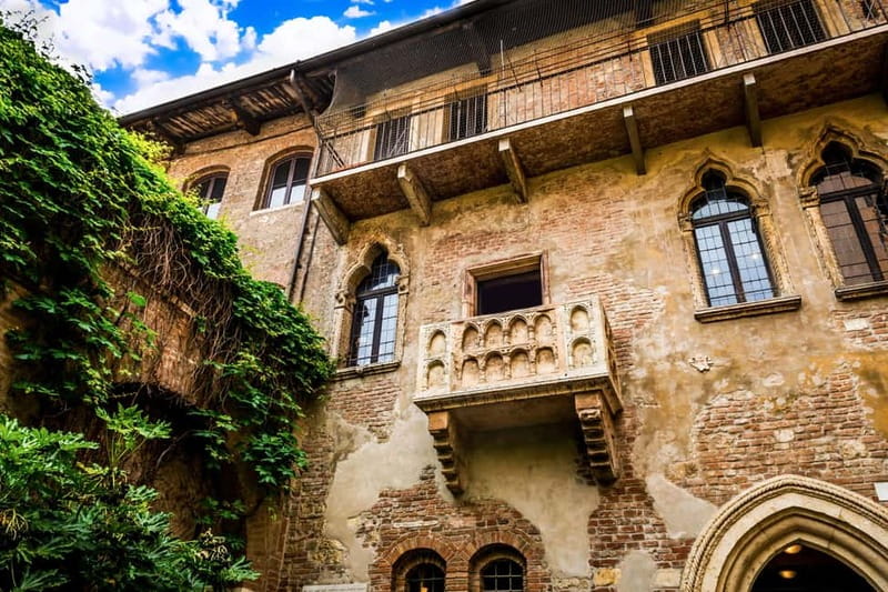 Discover Verona: City Highlights Guided Walking Tour - Should you book Discover Verona?