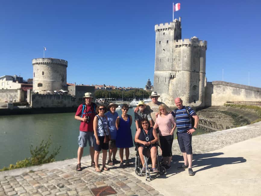 Discovery Walking Tour of La Rochelle - Hotel de Ville, a working piece of civic history