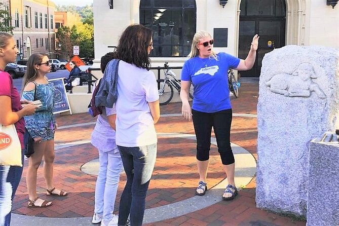 Downtown Asheville Tip-Based Sightseeing Walking Tour - Pritchard Park, Wall Street, and the city’s street life