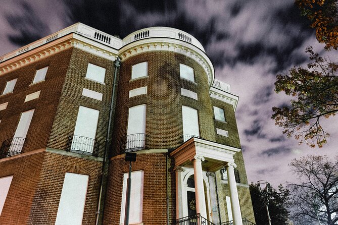 Dreaded Dead Descent of the District: DC Ghost Tour - Blair House shows the private side of power