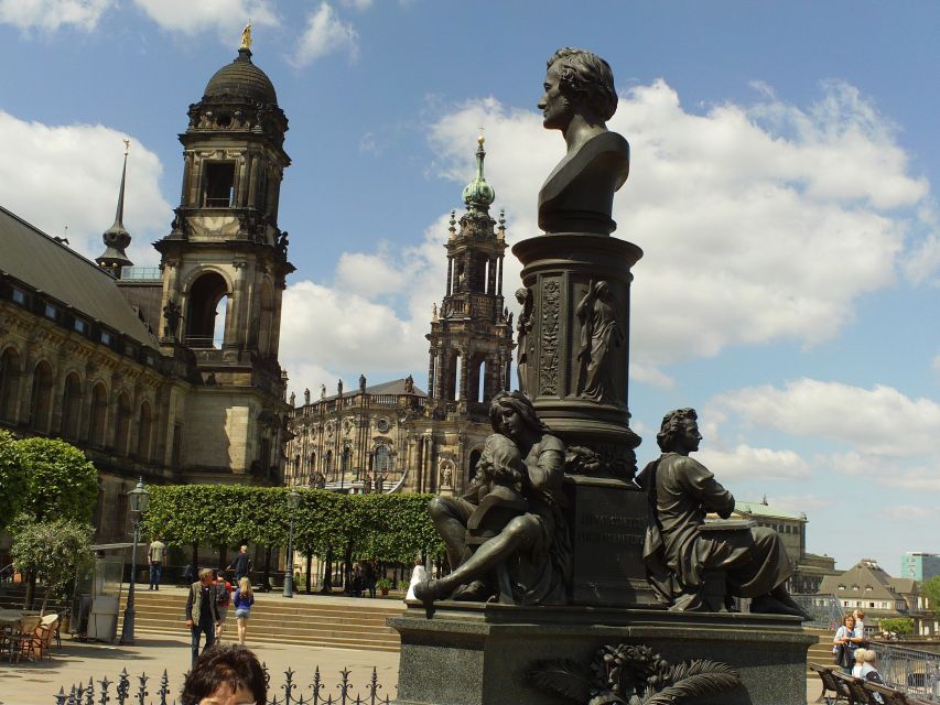 Dresden: Complete Walking Tour with Frauenkirche Visit - Guide style, language, and group comfort