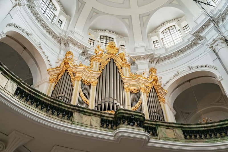 Dresden: Guided Walking Tour and Chocolate Museum Ticket - The tasting at the end