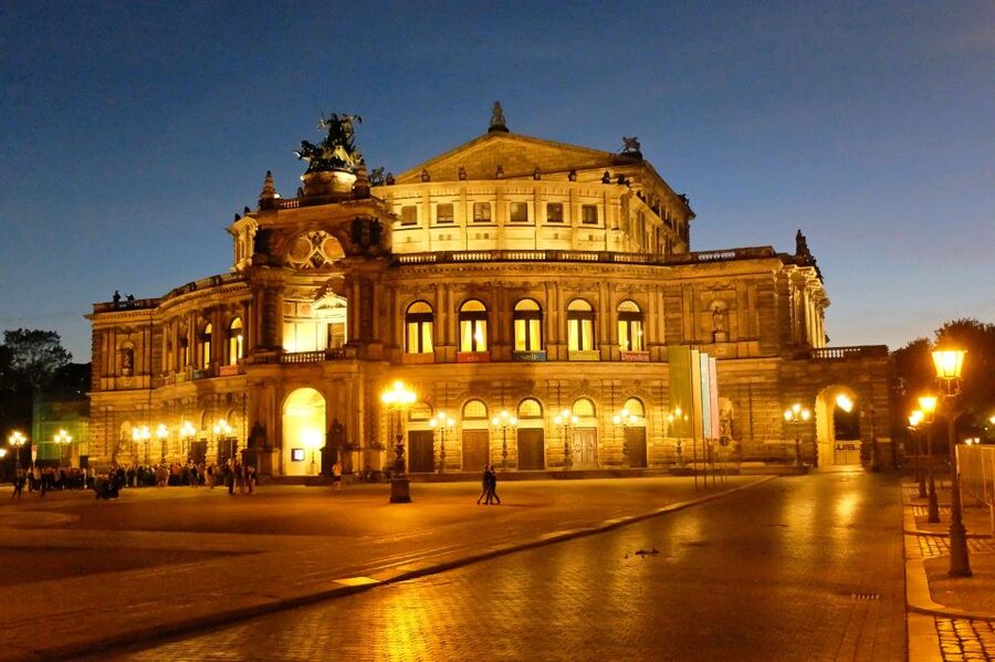 Dresden: Shared Small Group Walking Tour in English - Brühl’s Terrace and the Elbe view
