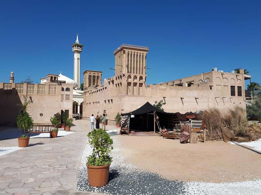 Dubai: Old City Walking Tour with Abra Ride - Crossing Dubai Creek by shared abra