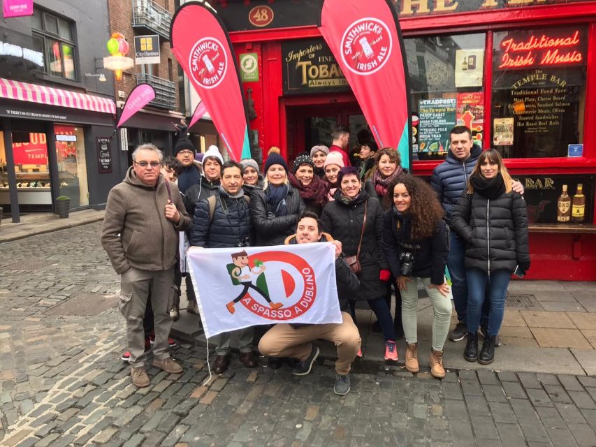 Dublin Highlights: 2.45-Hour Walking Tour in Italian - Key points at a glance