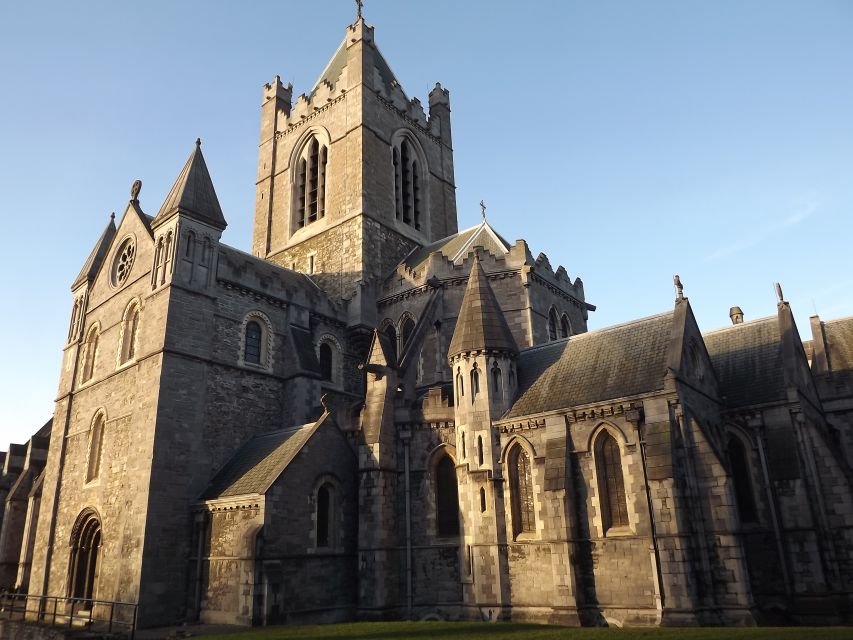 Dublin: Highlights and Hidden Corners Walking Tour - Is $31 a fair price?
