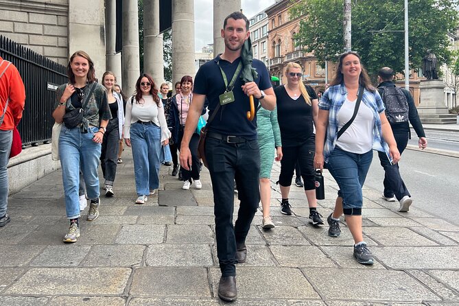 Dublin Highlights and Hidden Gems Guided Walking Tour - Dublin Castle and the long road to independence