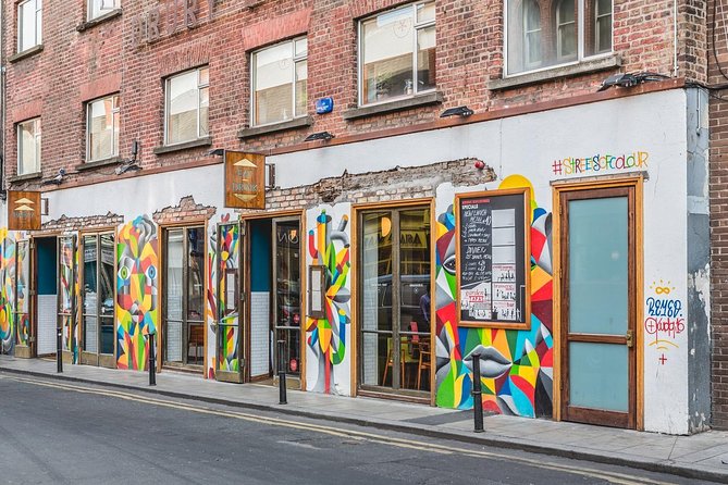 Dublin Historical Centre Food Tour with 8 Food Tastings & Drinks - Temple Bar lunch with stew and soda bread