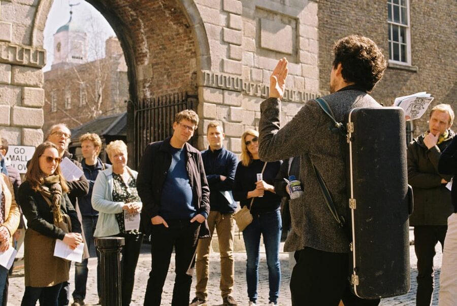 Dublin: Irish Music Walking Tour with Live Performance - Why this Dublin walk feels different
