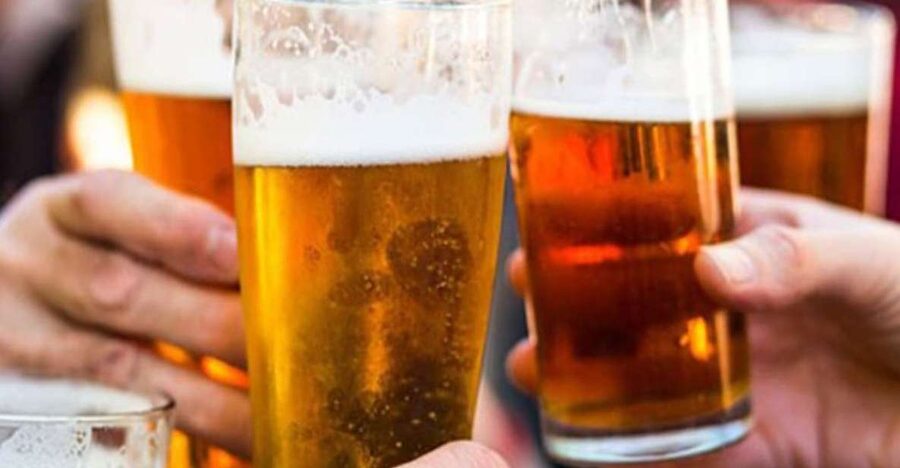 Dublin: Traditional Pubs Walking Tour with Local Guide - The drinks: stout, whiskey, ale, and cider