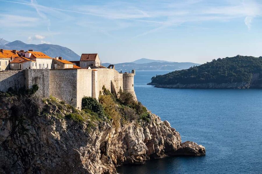 Dubrovnik: City Walls, Old Town Walking Tour & Adriatic View - Walking the City Walls for 80 minutes