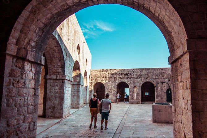 Dubrovnik: Game of Thrones Walking Tour - Boškovićeva ulica and the smaller details