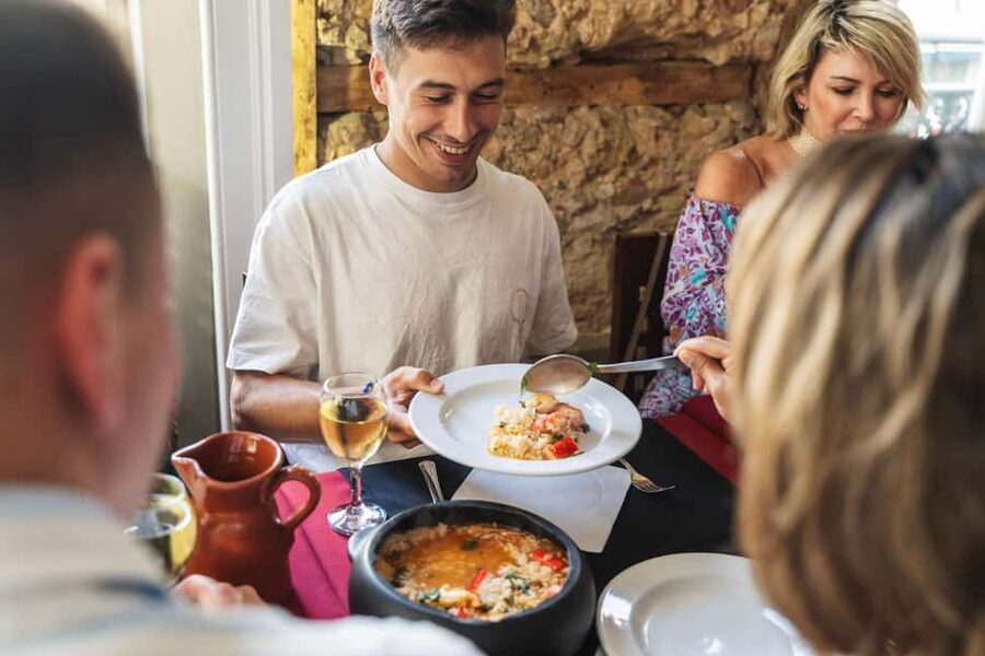 Eat & Walk Through Lisbon: A Local Food & Wine Experience - Why Baixa makes a smart first food tour
