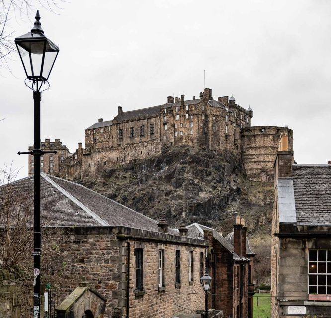 Edinburgh Castle: Guided Walking Tour with Entry Ticket - Who should book this Edinburgh Castle walk?