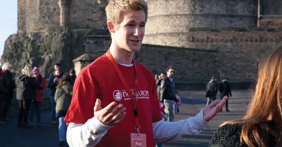 Edinburgh: City Highlights Walking Tour - St. Giles’ Cathedral gives the Royal Mile its center