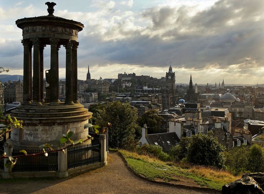 Edinburgh: Dark History Royal Mile Walking Tour - Pace, weather, and practical comfort