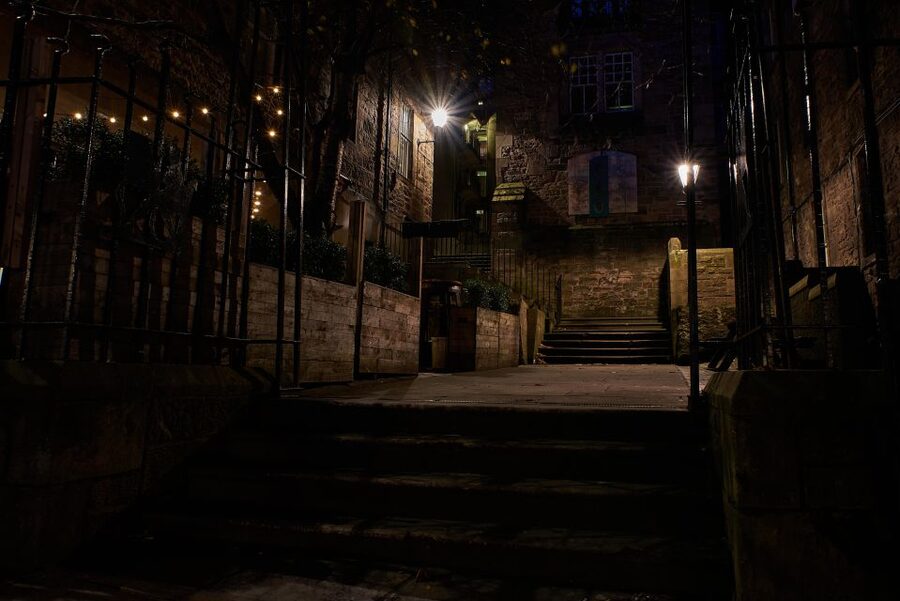 Edinburgh: Dark Secrets of the Old Town Ghost Walking Tour - The Black Death and doctors who faced it