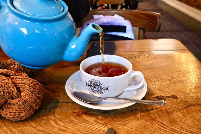 Edinburgh Food Tour with Scotch, Haggis, a Secret Dish & More - Starting beside St Giles’ Cathedral