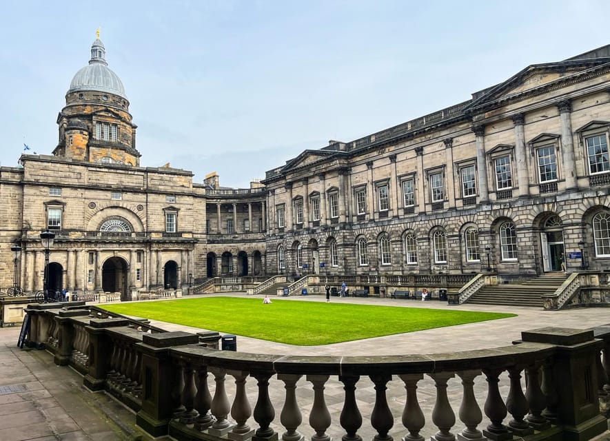Edinburgh: Guided Harry Potter Walking Tour - Edinburgh Castle and City Chambers to finish
