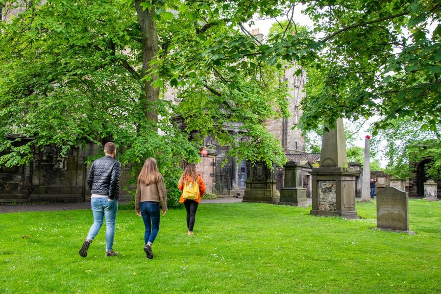 Edinburgh: Harry Potter Magical Guided Walking Tour - Potterrow and the city’s changing scenery