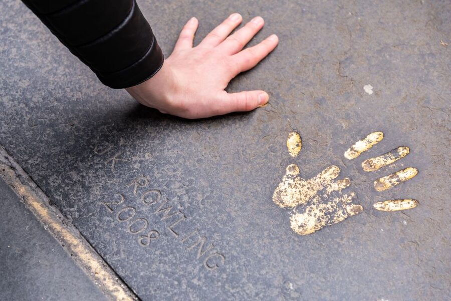 Edinburgh: Harry Potter Magical Guided Walking Tour - What the $19 price really gets you