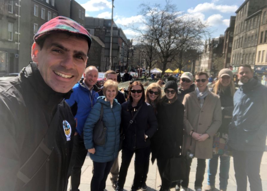 Edinburgh: Mountebank Comedy Walk - How the history works with the jokes