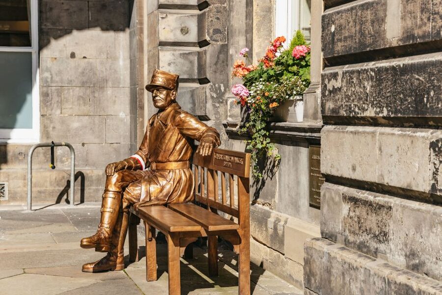 Edinburgh: Old Town History and Tales Walking Tour - The Grassmarket and Edinburgh’s darker stories