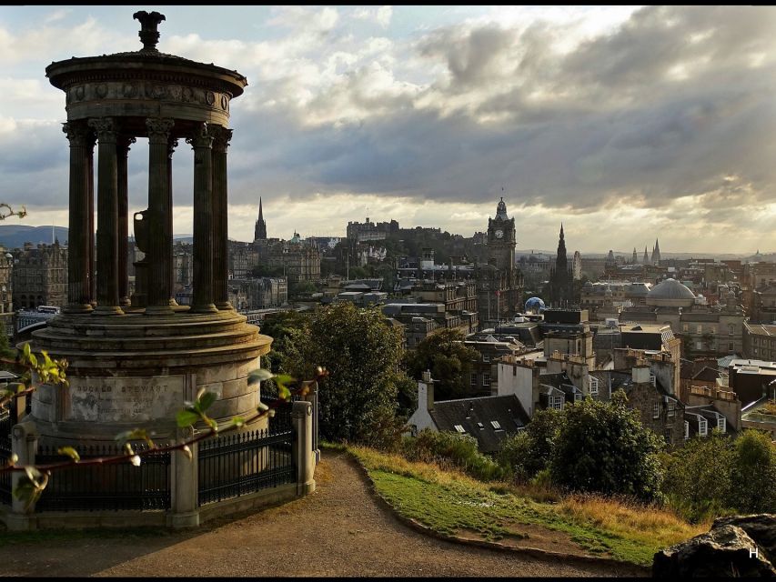 Edinburgh: Old Town Stories - Guided Walking Tour - Meeting beneath St. Giles Cathedral