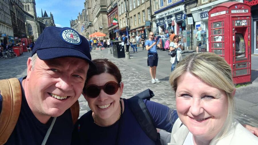 Edinburgh: Private Walking Tour with a Local - Accessibility, children, and practical comfort
