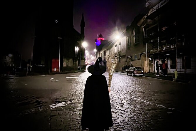 Edinburgh: Witches & Haunted History Walking Tour - Edinburgh Castle, origins, and witch tales