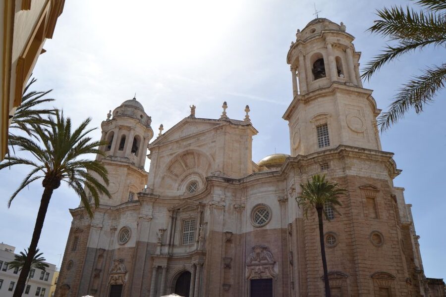 English Cádiz Tour: Walking Tour with Local Guide - The cathedral exterior and Cádiz’s visual character