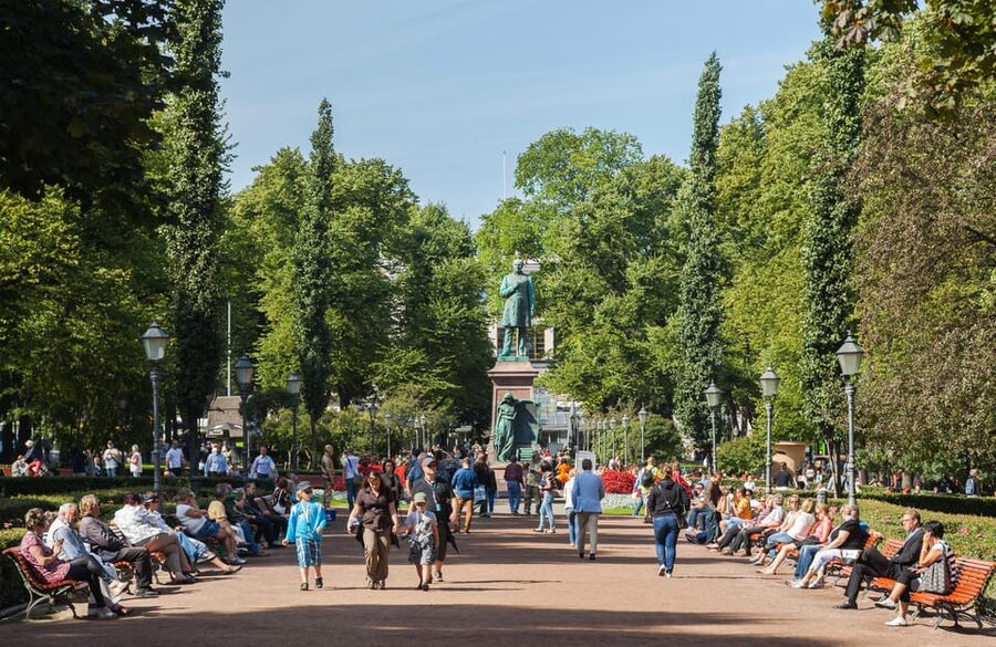 Epic Helsinki: English Speaking Walking Tour - The final call on Epic Helsinki