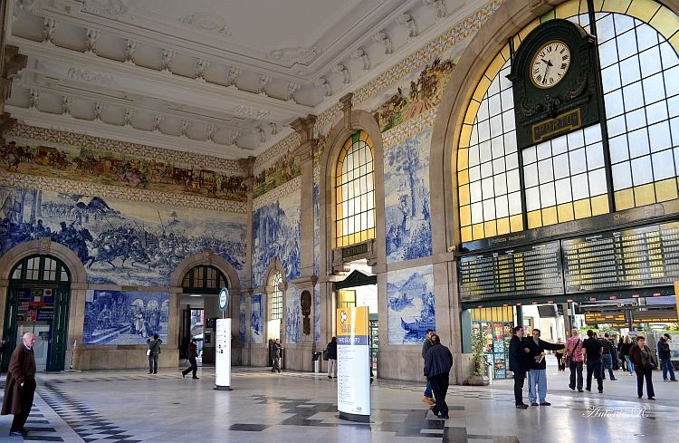 Essential Porto Walking Tour - Timing this tour during your Porto visit
