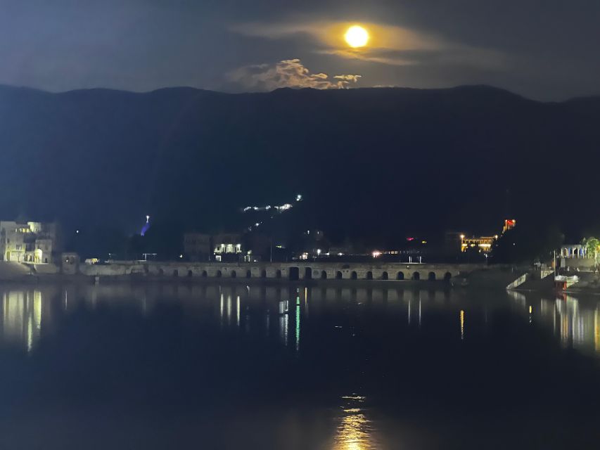 Evening Walking Tour with Fire Rituals-The Pushkar Route - Walking the ghats around Pushkar Lake