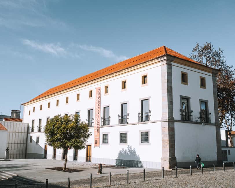 Évora: Private & Flexible Walking Tour in Historic Center - Praça do Giraldo and Rua 5 de Outubro