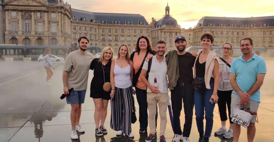 Exclusive! Bordeaux: Nighttime Highlights Walking Tour - Key points at a glance