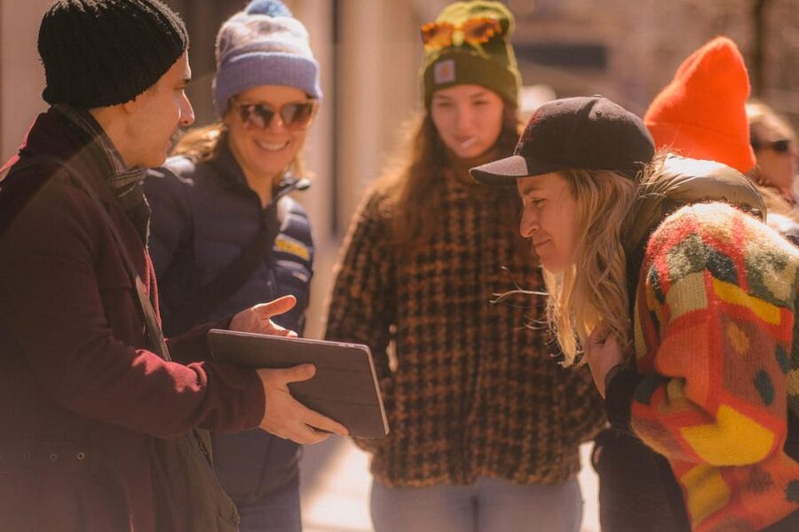 Fan Tribute: Taylor Swift in New York Walking Tour - Recording Studios, Bakeries, and Bookshops