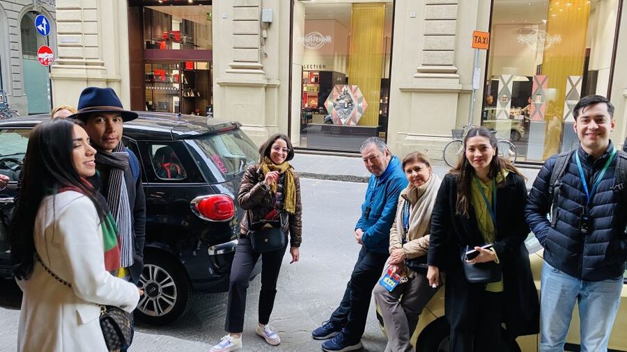 Florence: Guided Walking Tour - Starting at Piazza della Repubblica
