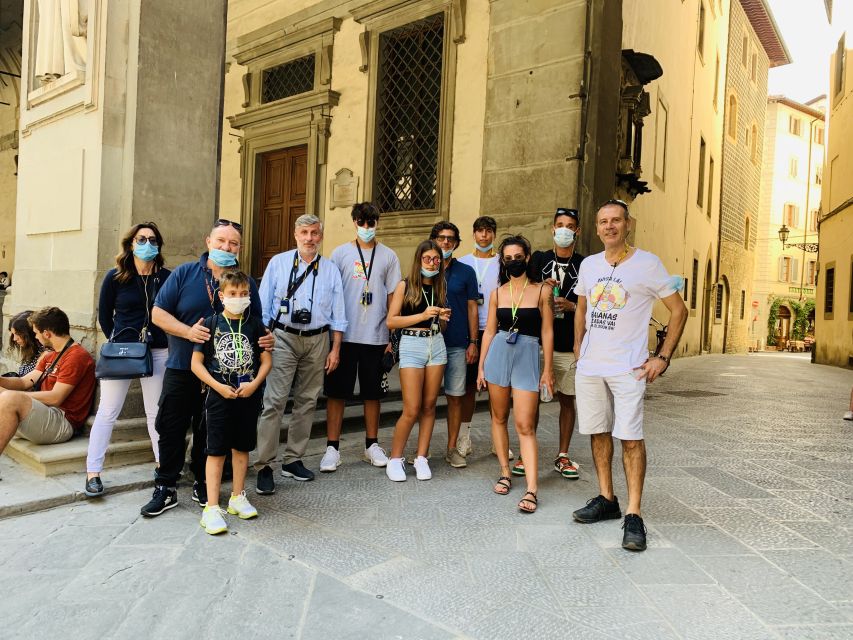 Florence: Highlights Walking Tour with Expert Guide - Ponte Vecchio and the finish along the Arno