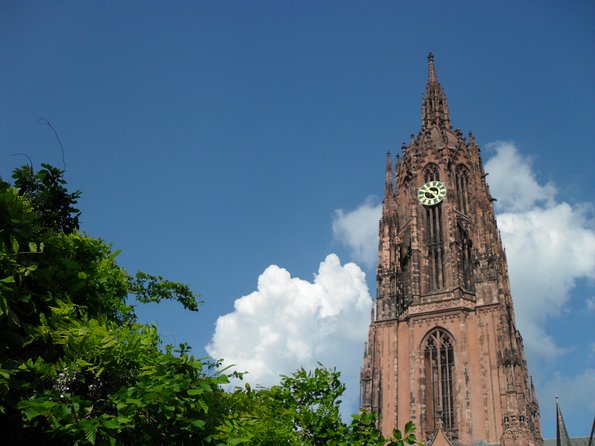 Frankfurt Highlights English Walking Tour - Eiserner Steg and the final Main River views