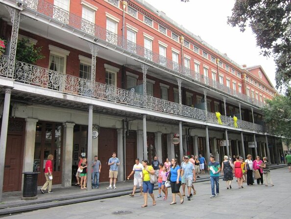 French Quarter Walking Tour With Comp 1850 House Museum Admission - What the small group changes