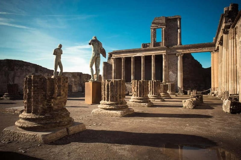 From Naples: Guided tour of Pompeii skip-the-line and round-trip train - Key points at a glance